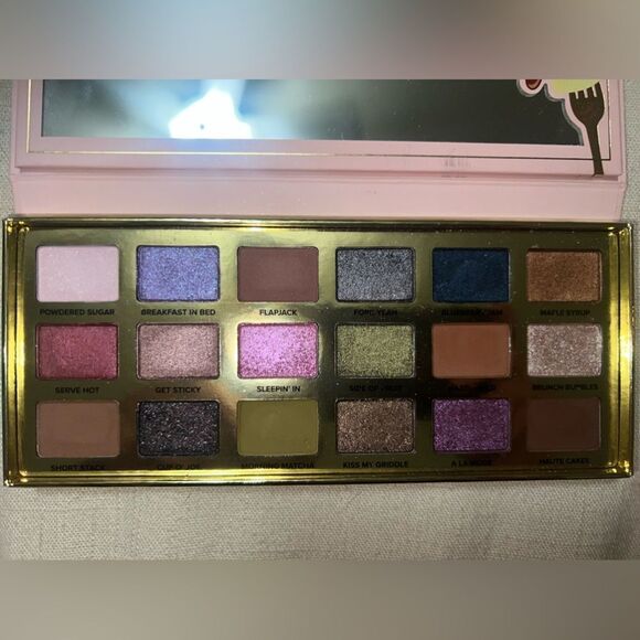 Maple Syrup Pancakes Eye Shadow Palette18 Limited Edition Shades-NEW - Picture 13 of 16